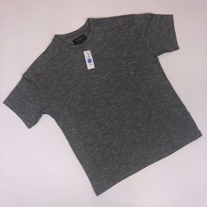 Light gray shirt boxy fit g17